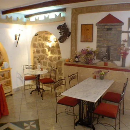 Cava D'oro Hotell 2*